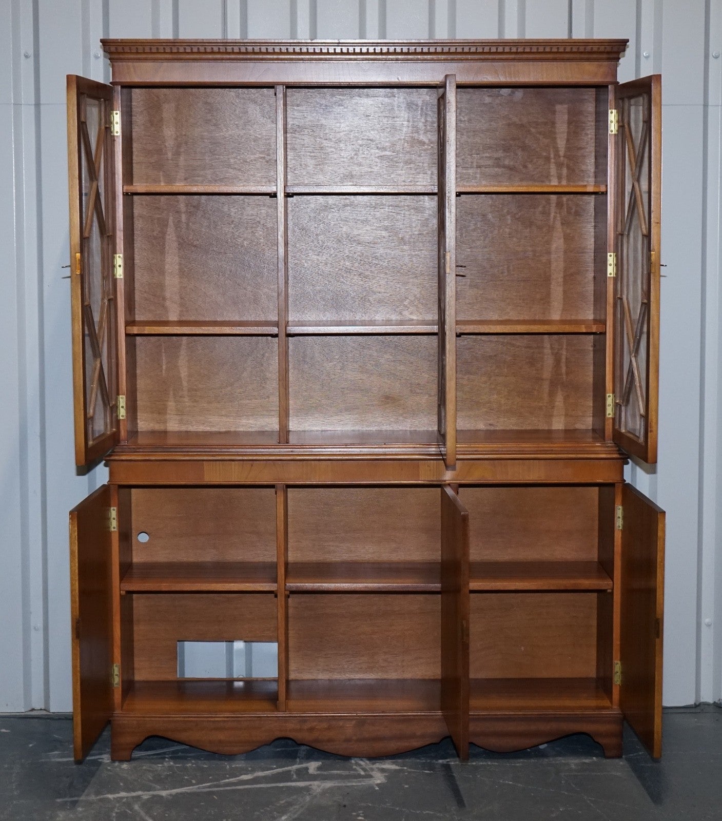 VINTAGE ENGLISH BURR YEW WOOD 3 DOOR ASTRAGAL GLAZED DISPLAY BOOKCASE CABINET