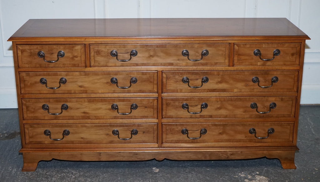 STUNNING GEORGIAN STYLE  WALNUT SIDEBOARD BANK OF DRAWERS