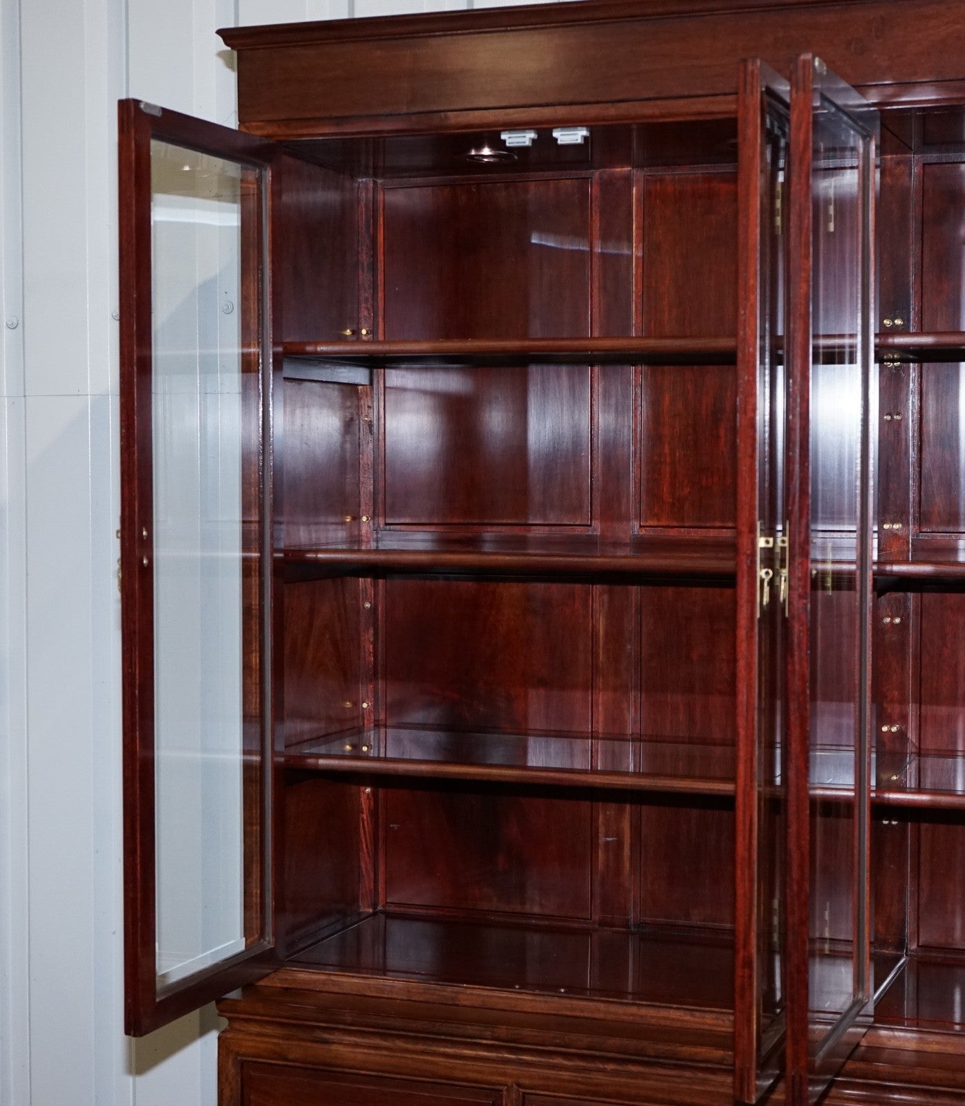 TREMENDOUS ORIENTAL CHINESE TEAK BOOKCASE DISPLAY CABINET WITH SIX DOORS