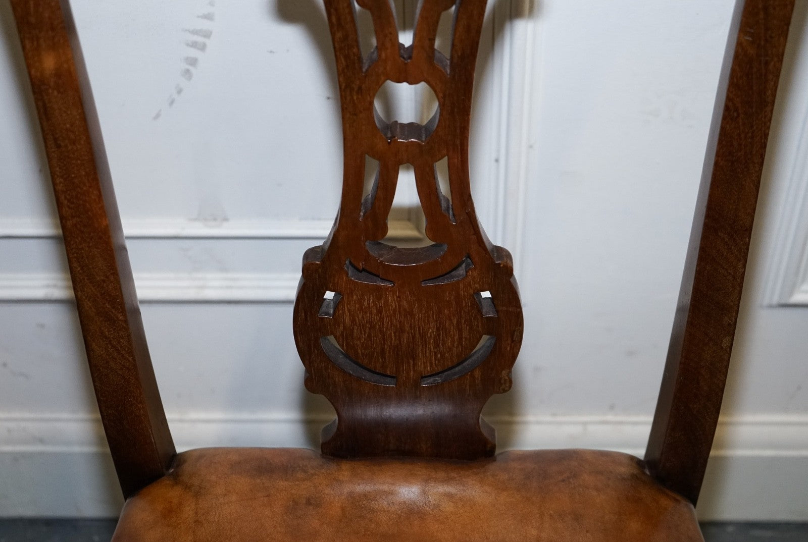 SCOTTISH VICTORIAN SET 12 RESTORED DYED LEATHER DINING CHAIRS BY JOHN TAYLOR