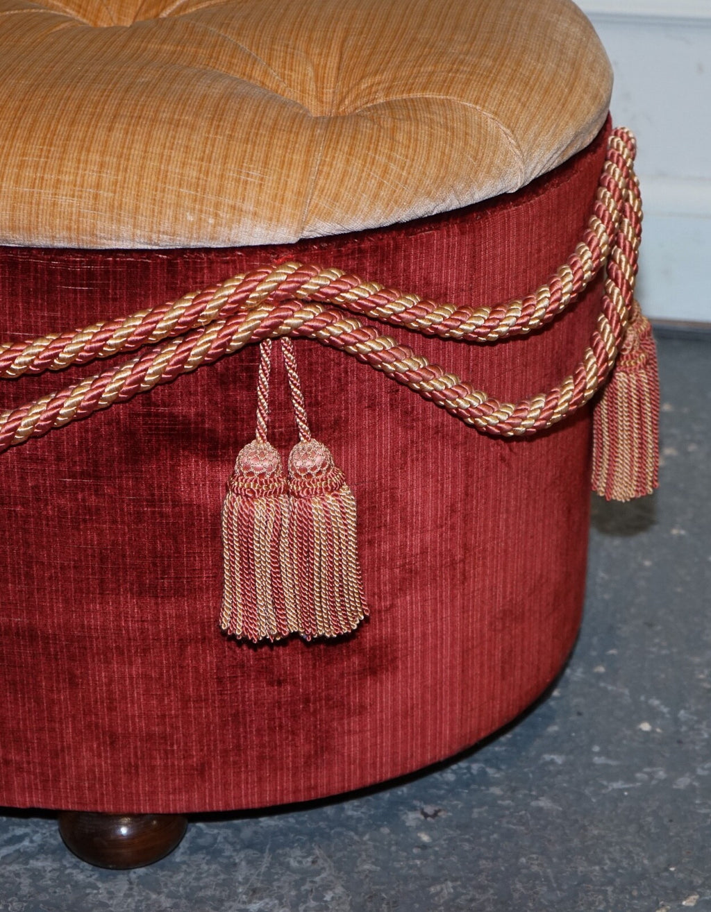 ANTIQUE VICTORIAN FABRIC OTTOMAN BLANKET BED END STORAGE BOX WITH TASSEL ACCENTS