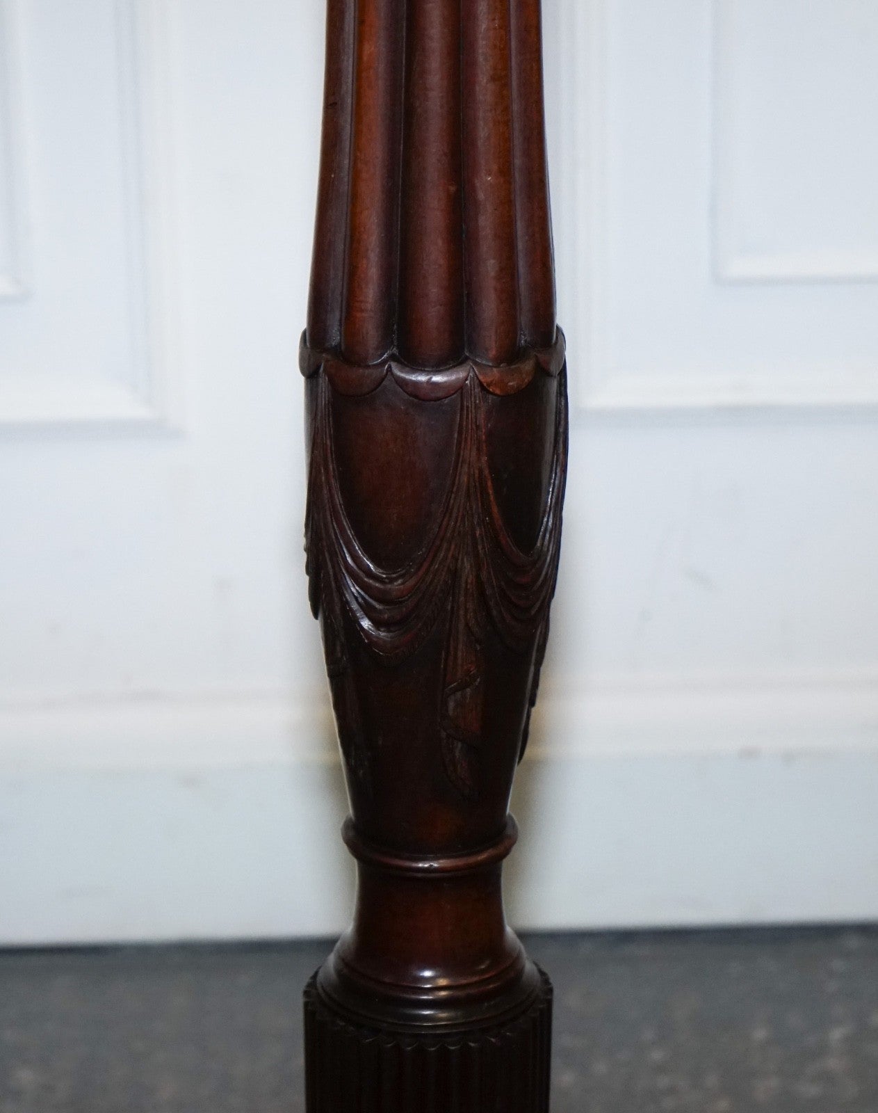 ANTIQUE 1920'S TRADITIONAL ENGLISH HARDWOOD  STANDARD FLOOR LAMP