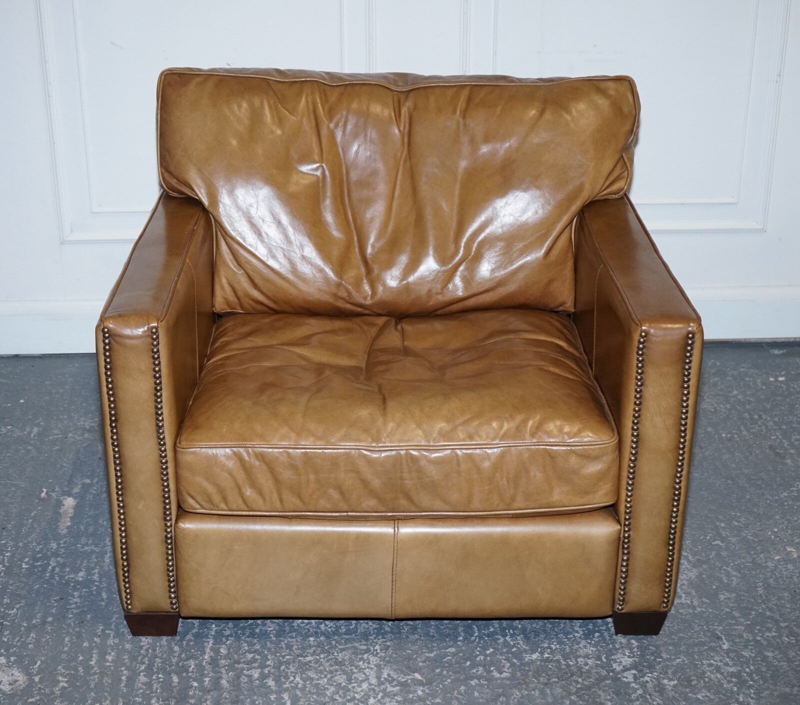 LOVELY TIMOTHY OULTON VISCOUNT PAIR OF TAN LEATHER ARMCHAIRS RRP £5,200