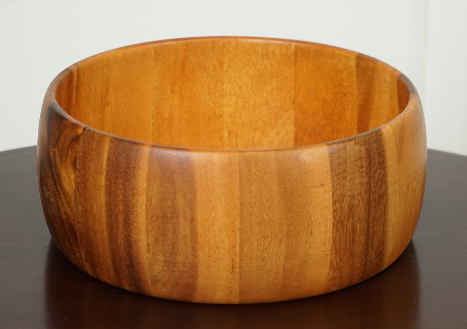 ACACIA CURVE FRUIT OR SALAD BOWL