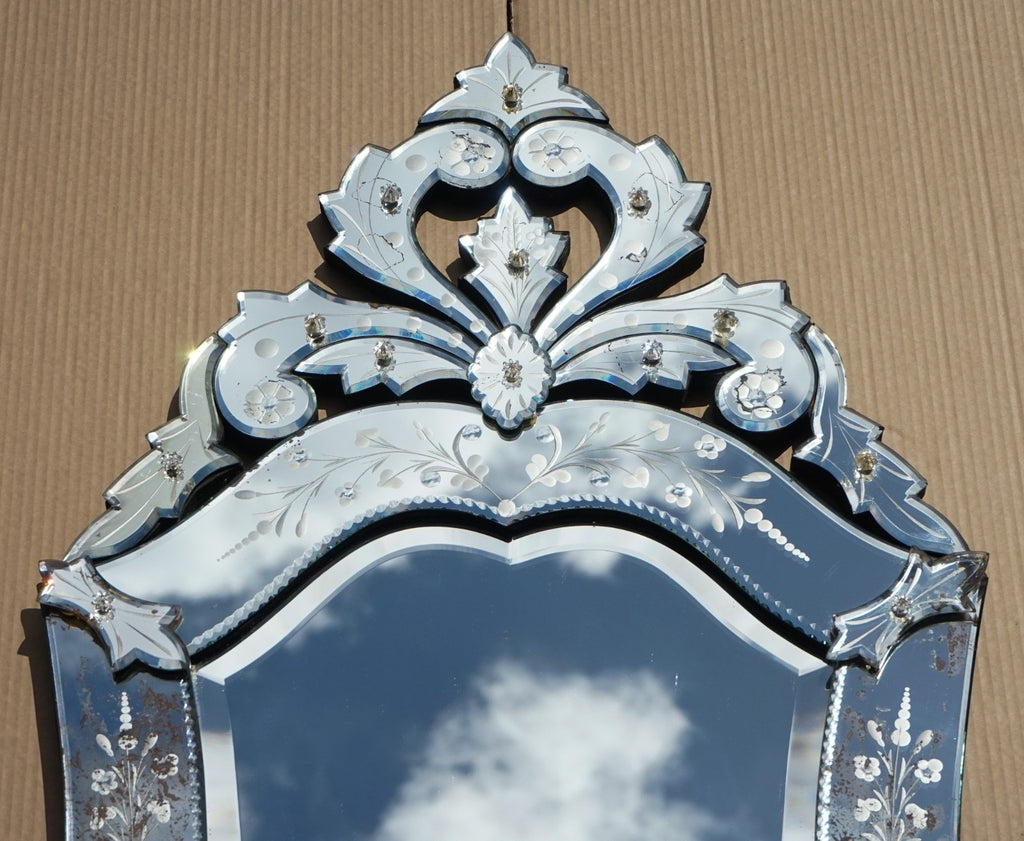 ANTIQUE ITALIAN CIRCA 1910 VENETIAN ETCHED GLASS HEART SHAPED WALL MIRROR