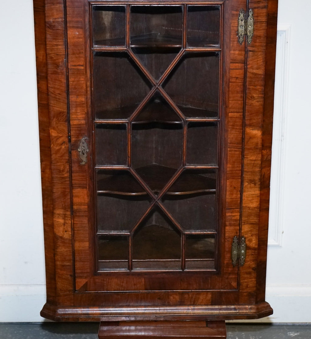 GEORGIAN CORNER HANGING DISPLAY CABINET BOOKCASE GLAZED DOOR DRAWER INSIDE