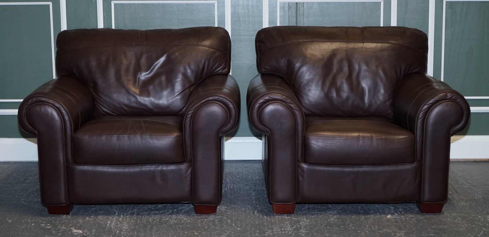 PAIR OF LARGE COMFORTABLE BROWN LEATHER ARMCHAIRS, MATCHING SOFA AVAILABLE