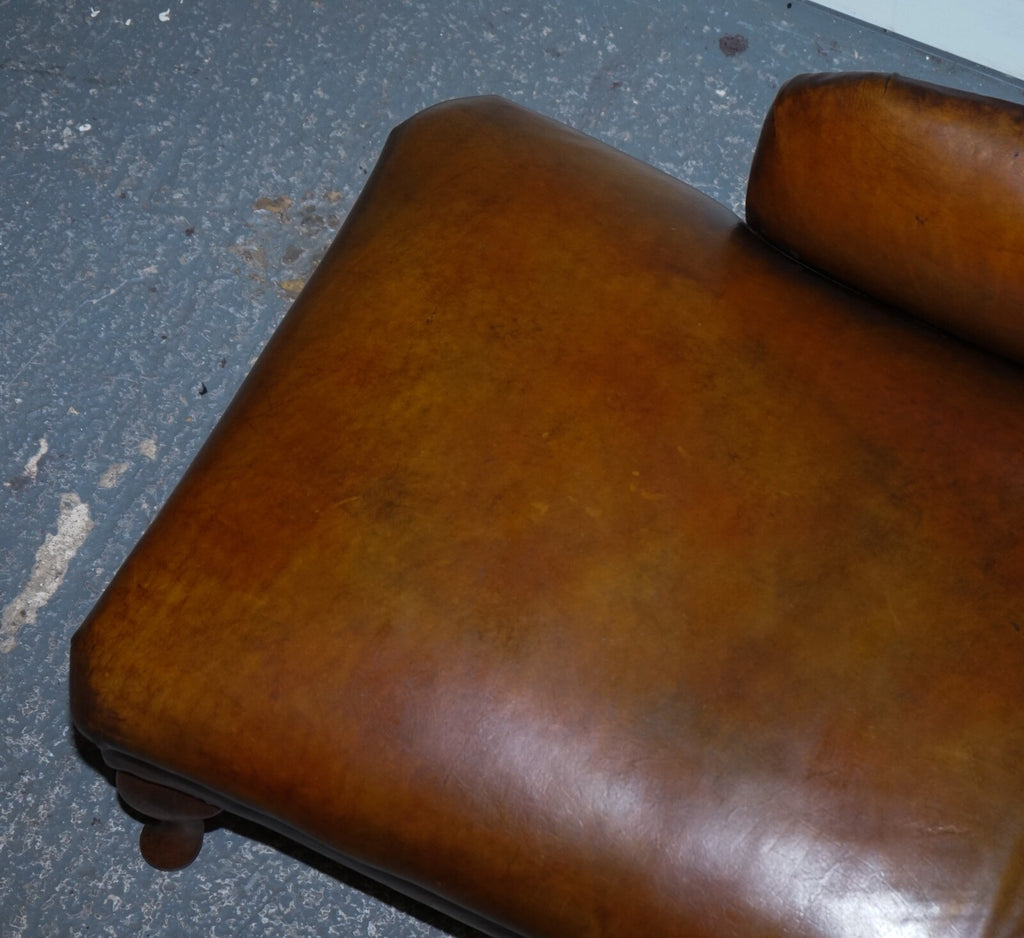 ANTIQUE RESTORED VICTORIAN BROWN LEATHER HAND DYED CHAISE LOUNGE SETTEE