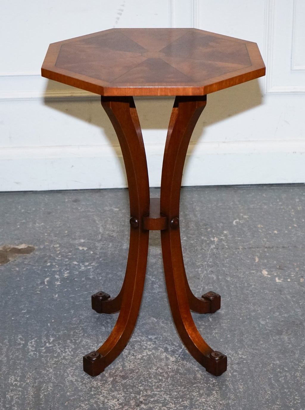 FINE VINTAGE ART DECO STYLE OCTAGONAL SIDE END WINE TABLE