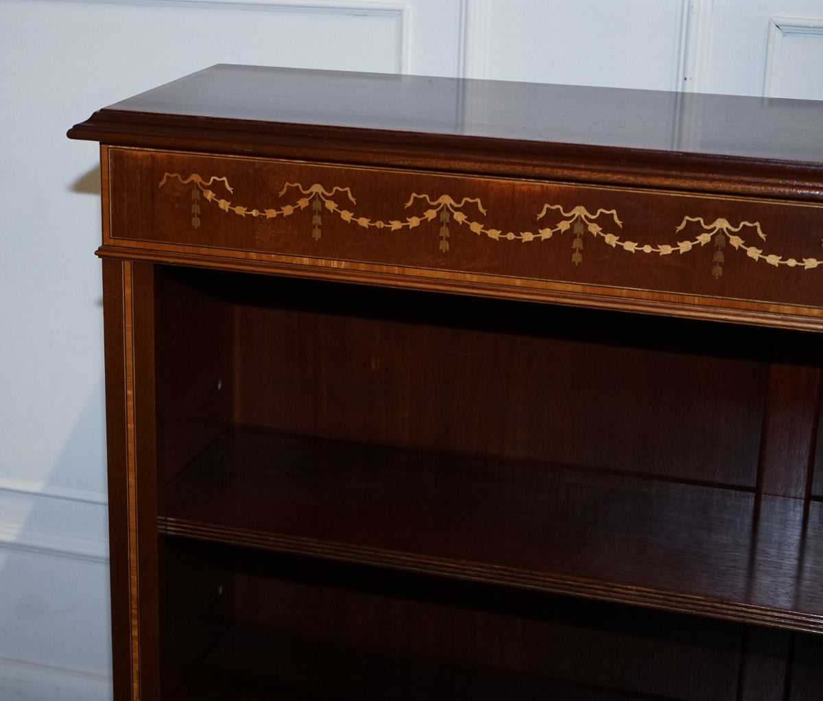 PAIR VINTAGE EDWARDIAN STYLE SHERATON DWARF OPEN BOOKCASE ADJUSTABLE SHELVES