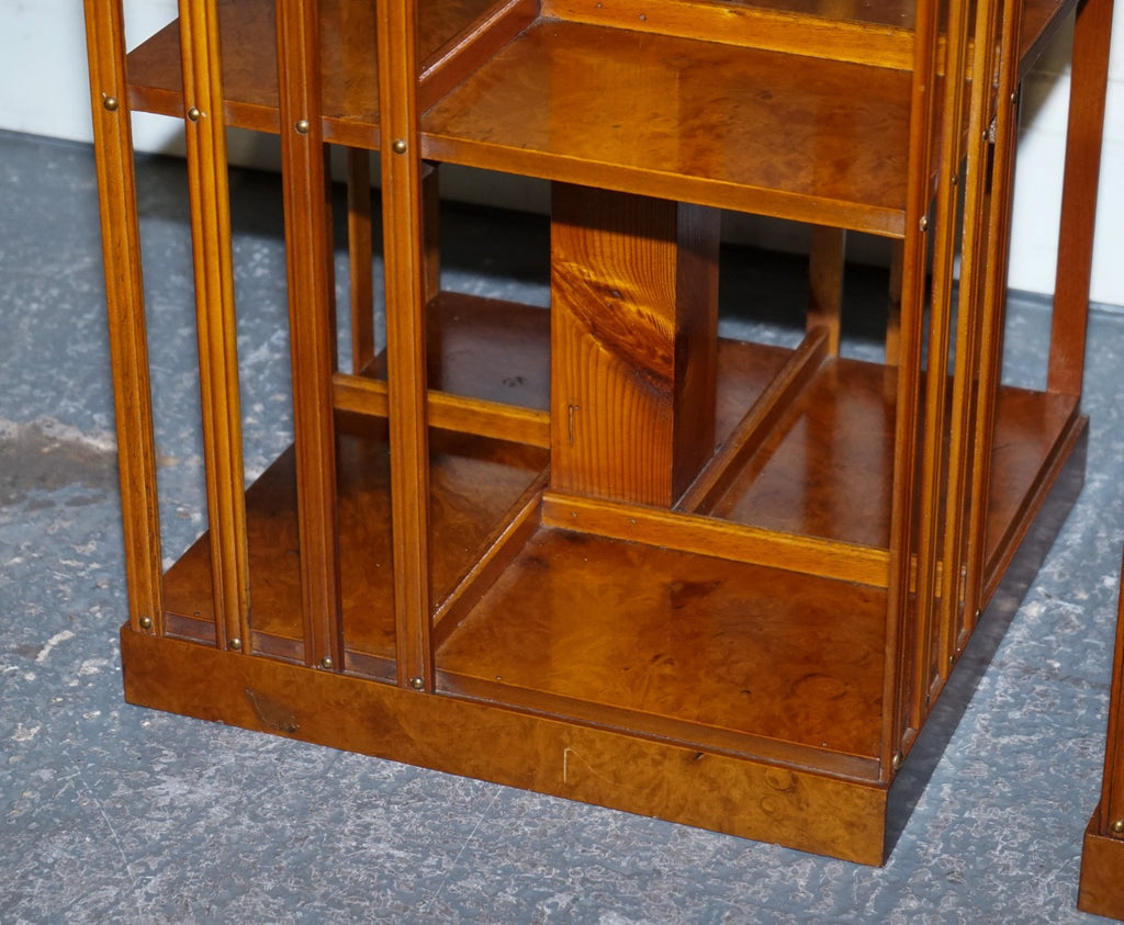 RESTORED PAIR OF ANTIQUE STYLE SHERATON REVIVAL BURR WALNUT BOOKCASES SIDE TABLE