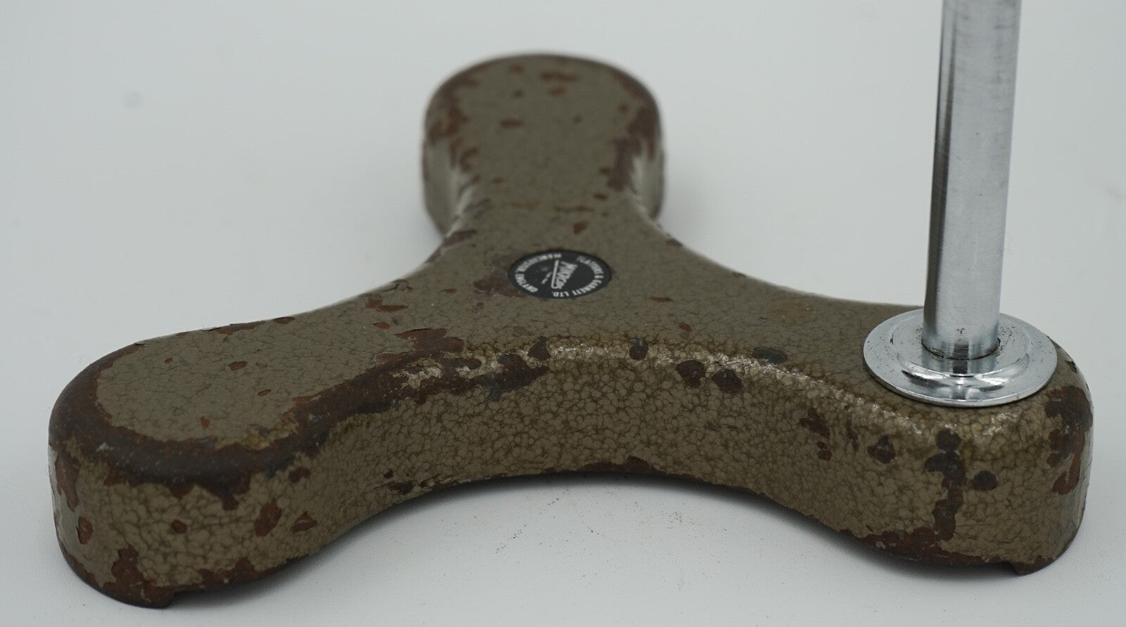 FLATTERS & GARNETT  SALVAGED LABORATORY SCHOOL TABLE ADJUSTABLE LIGHT 004