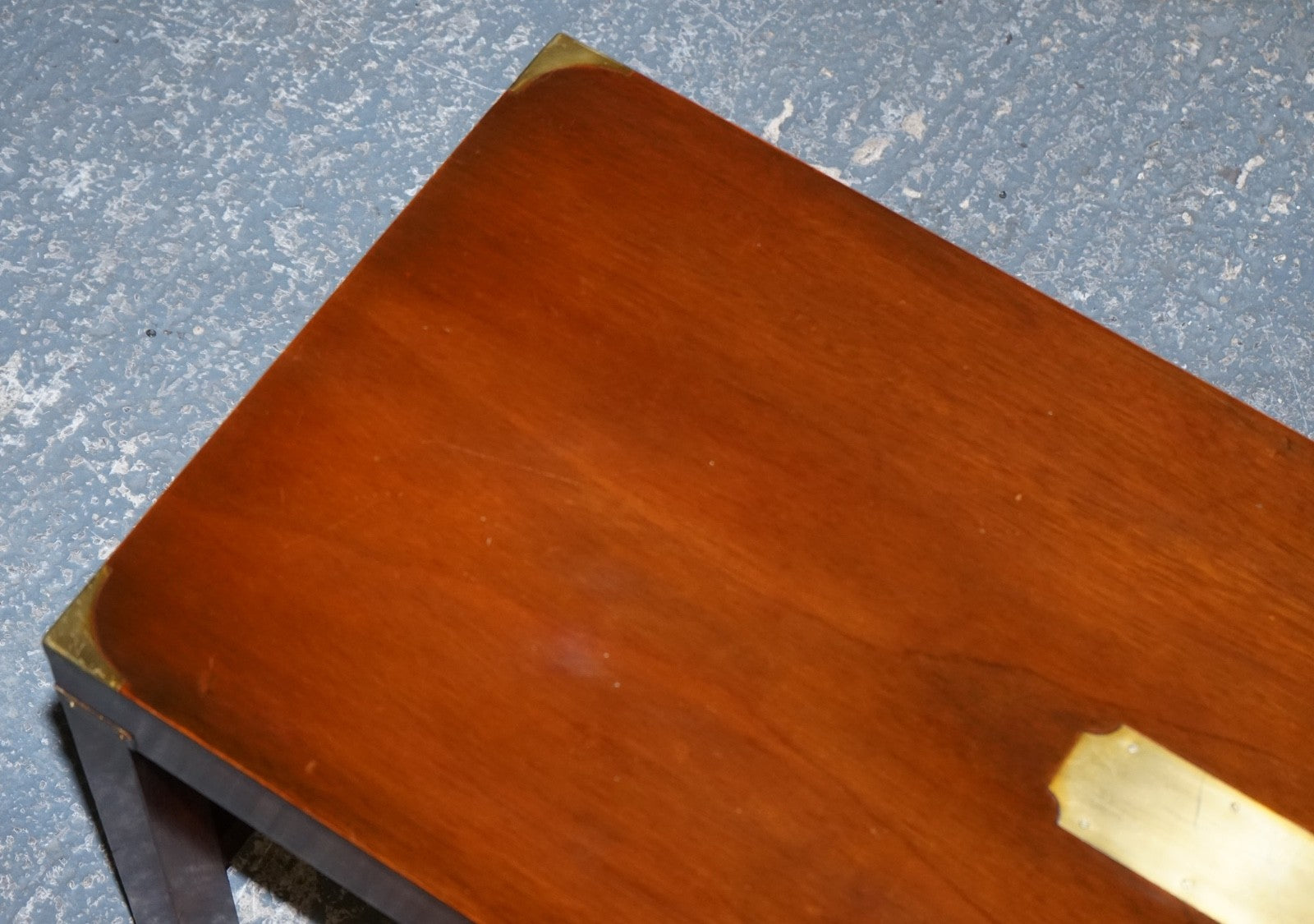 RESTORED VINTAGE HARRODS REH KENNEDY MILiTARY CAMPAIGN COFFEE TABLE