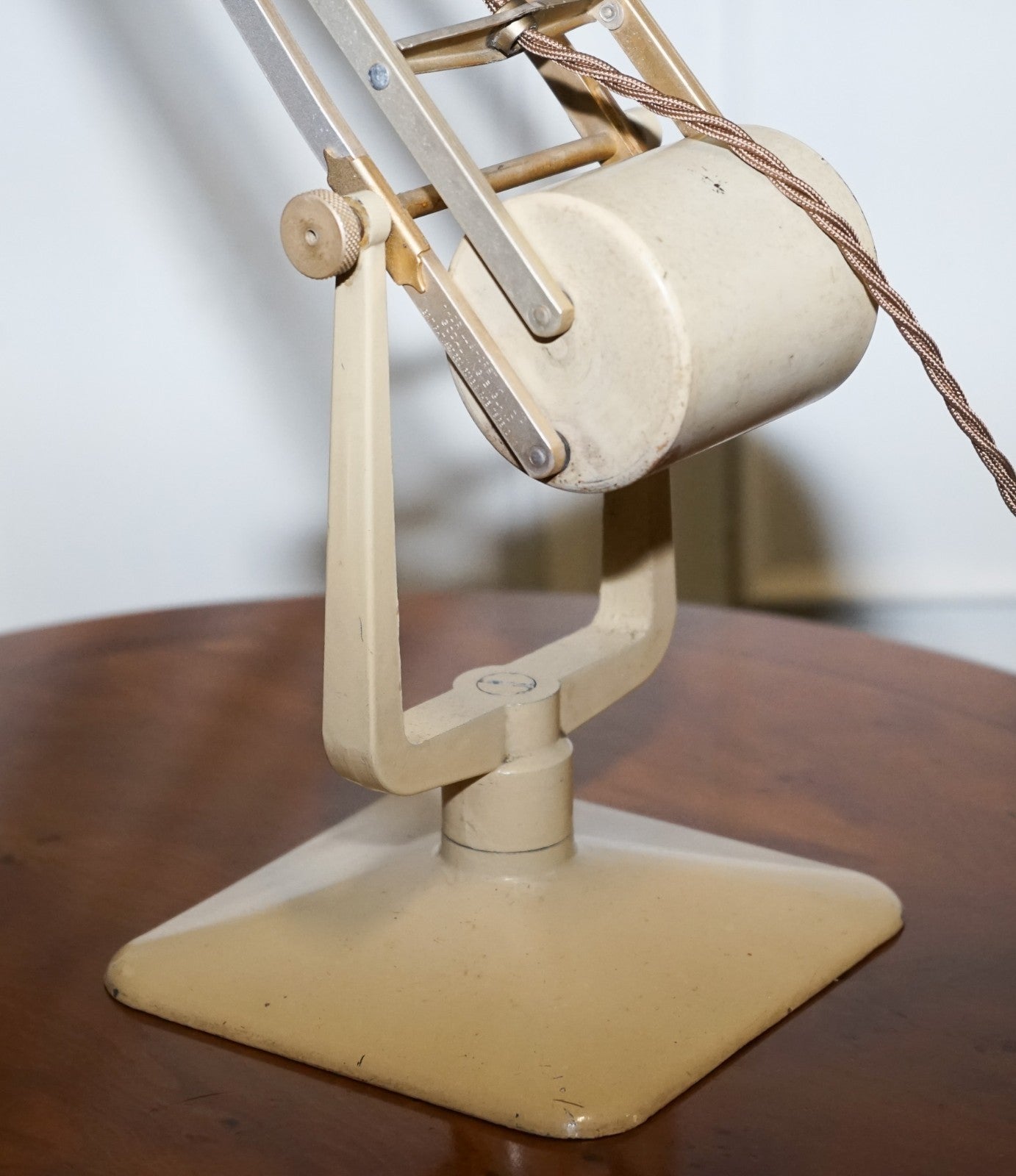 ANTIQUE CIRCA 1950 RECLAIMED HADRILL & HORSTMANN COUNTERPOISE DESK LAMP