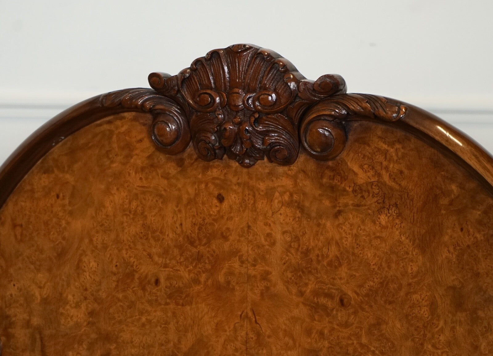 CIRCA 1930 ART DECO BURR WALNUT ENGLISH MADE VONO BEDSTEAD FRAME QUEEN ANNE LEGS