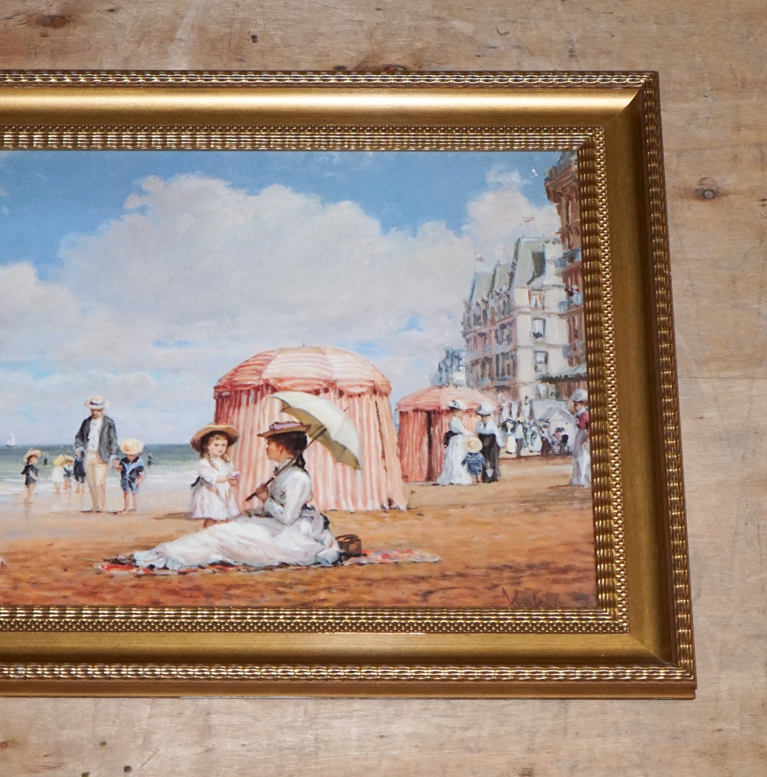 VINTAGE VICTORIAN STYLE PRINT IN GILTED FRAME ''CAREFREE DAYS'' BEACH 66 X 96 CM
