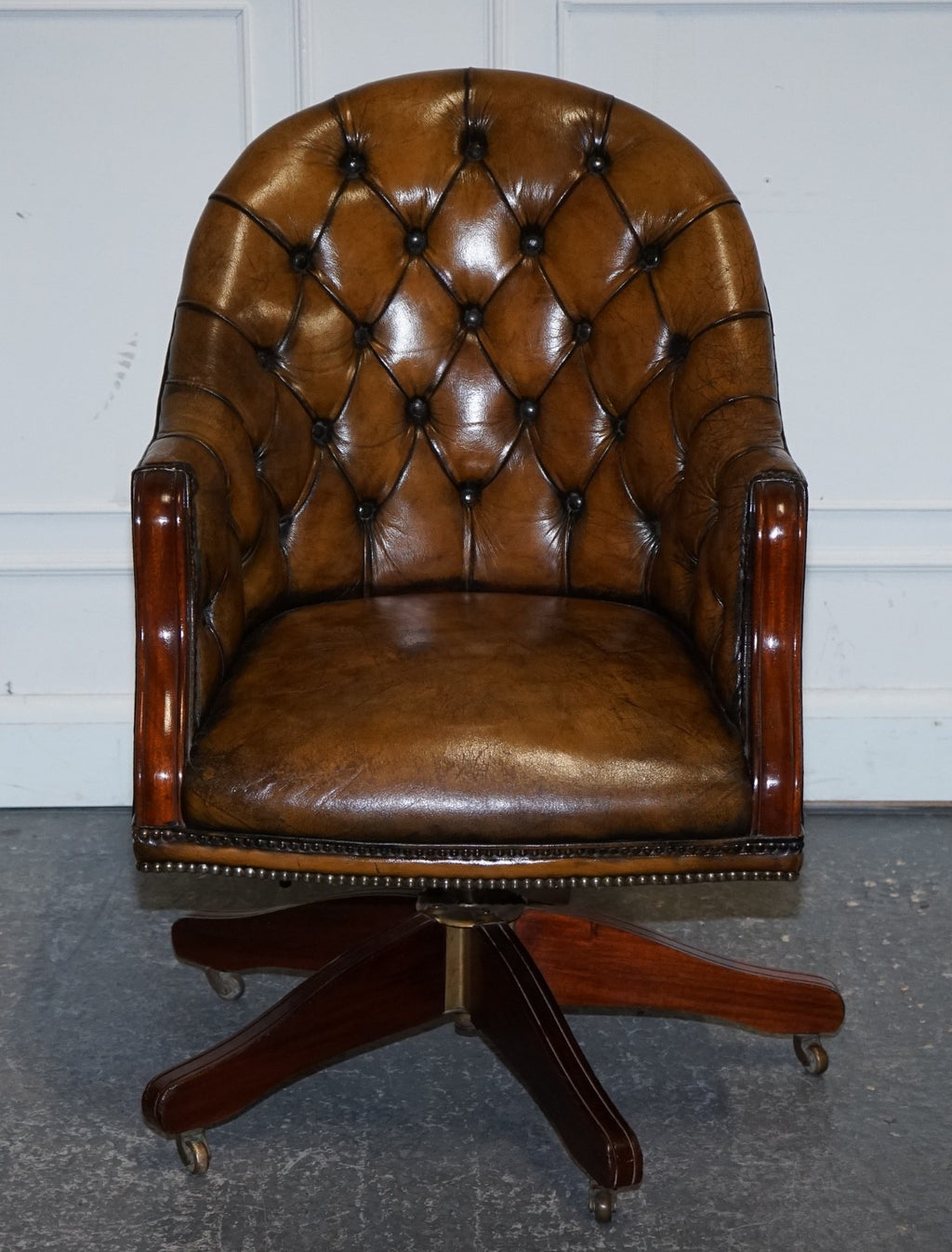 ANTIQUE DEEP BUTTONED CHESTERFIELD GEORGIAN STYLE HAND DYED LEATHER DESK CHAIR