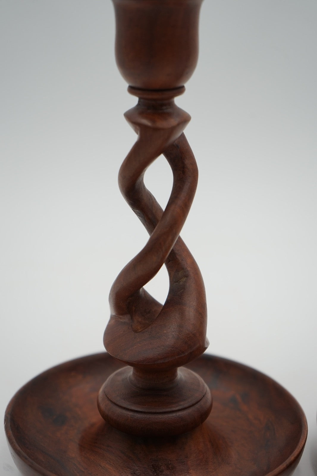 EARLY ViCTORIAN PAIR OF ENGLISH OAK BARLEY TWIST CANDLE STICKS (2)