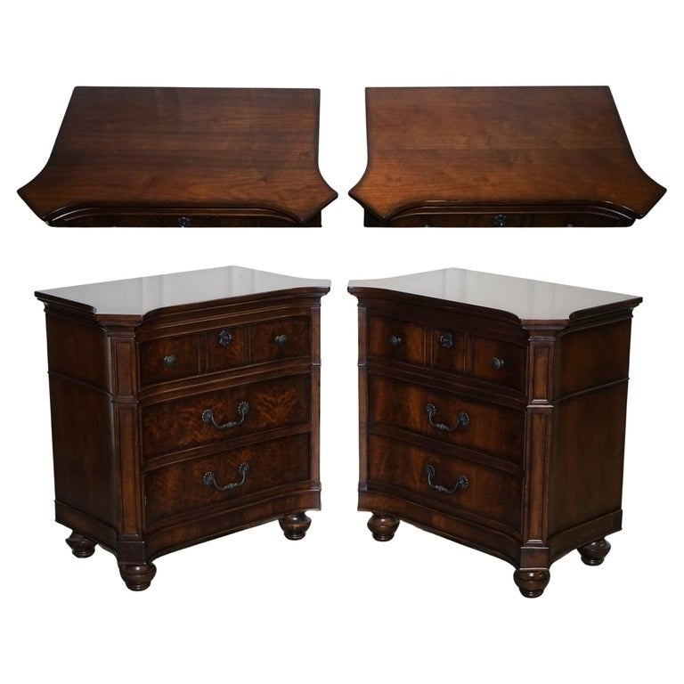 LARGE PAIR OF AMERICAN THOMASVILLE TRINIDAD NIGHTSTANDS BEDSIDE TABLES