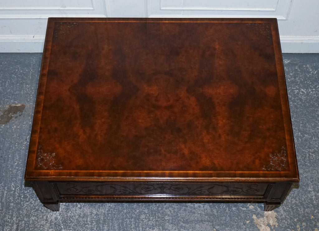 STUNNING AMERICAN THEODORE ALEXANDER COFFEE TABLE TWO DRAWERS & BUTLER TRAYS