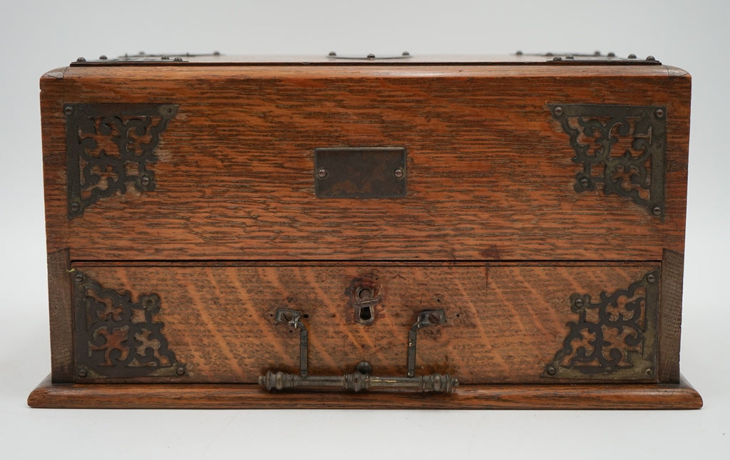 ANTIQUE ASIAN ORIENTAL MAHJONG SET OF 148 TILES IN EDWARDIAN OAK BOX