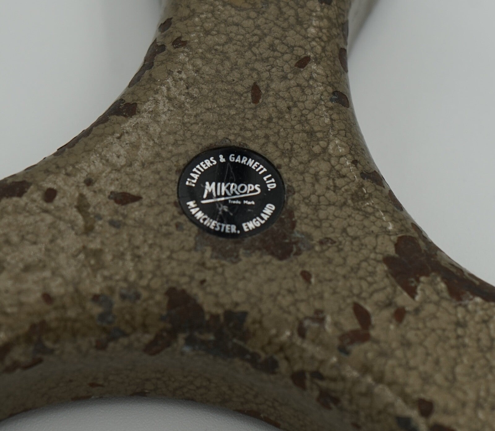 FLATTERS & GARNETT  SALVAGED LABORATORY SCHOOL TABLE ADJUSTABLE LIGHT 004