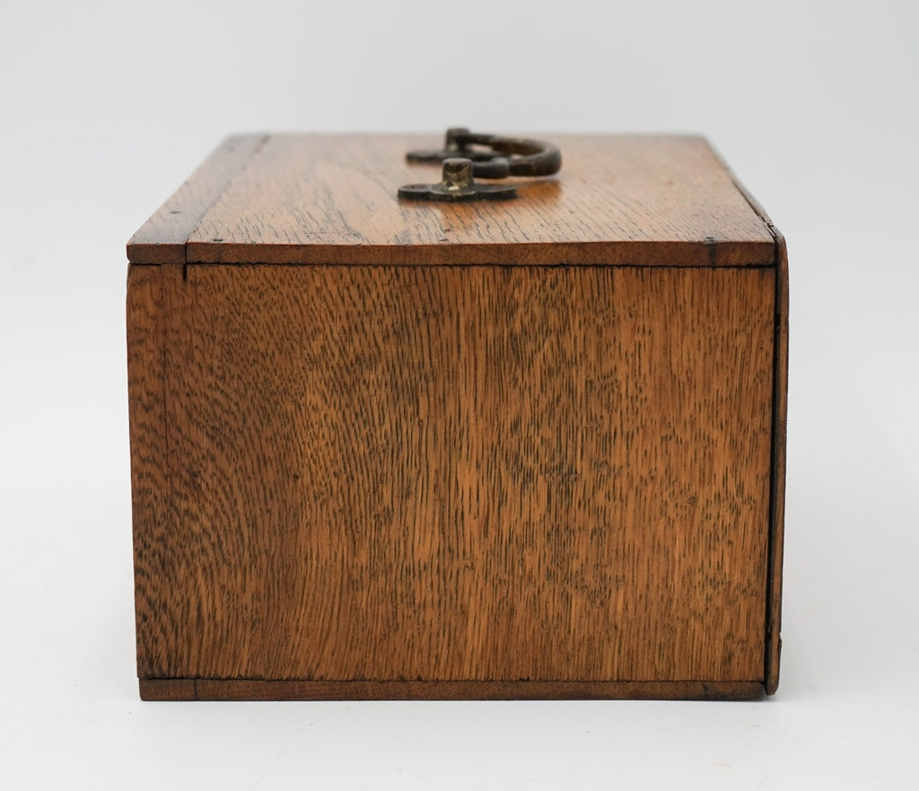 ANTIQUE 1920'S MAHJONG SET WITH ORIGINAL WOODEN BOX BONE & BAMBOO 144 TILES