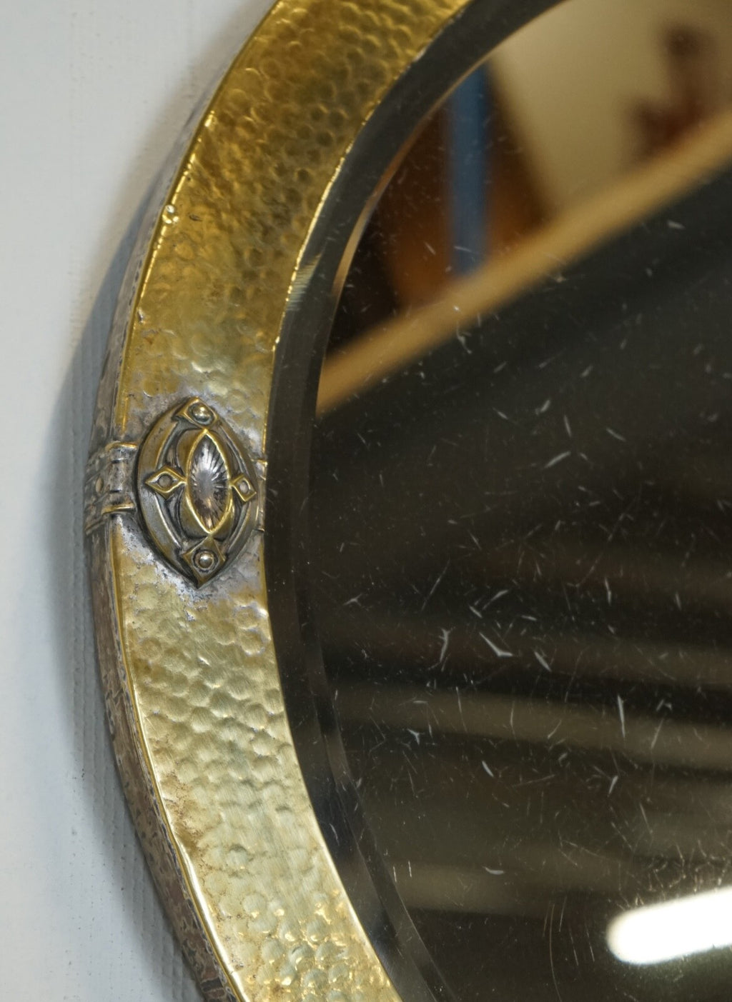 ARTS & CRAFTS LIBERTYS OF LONDON HAMMERED BRASS WALL MIRROR CIRCA 1910
