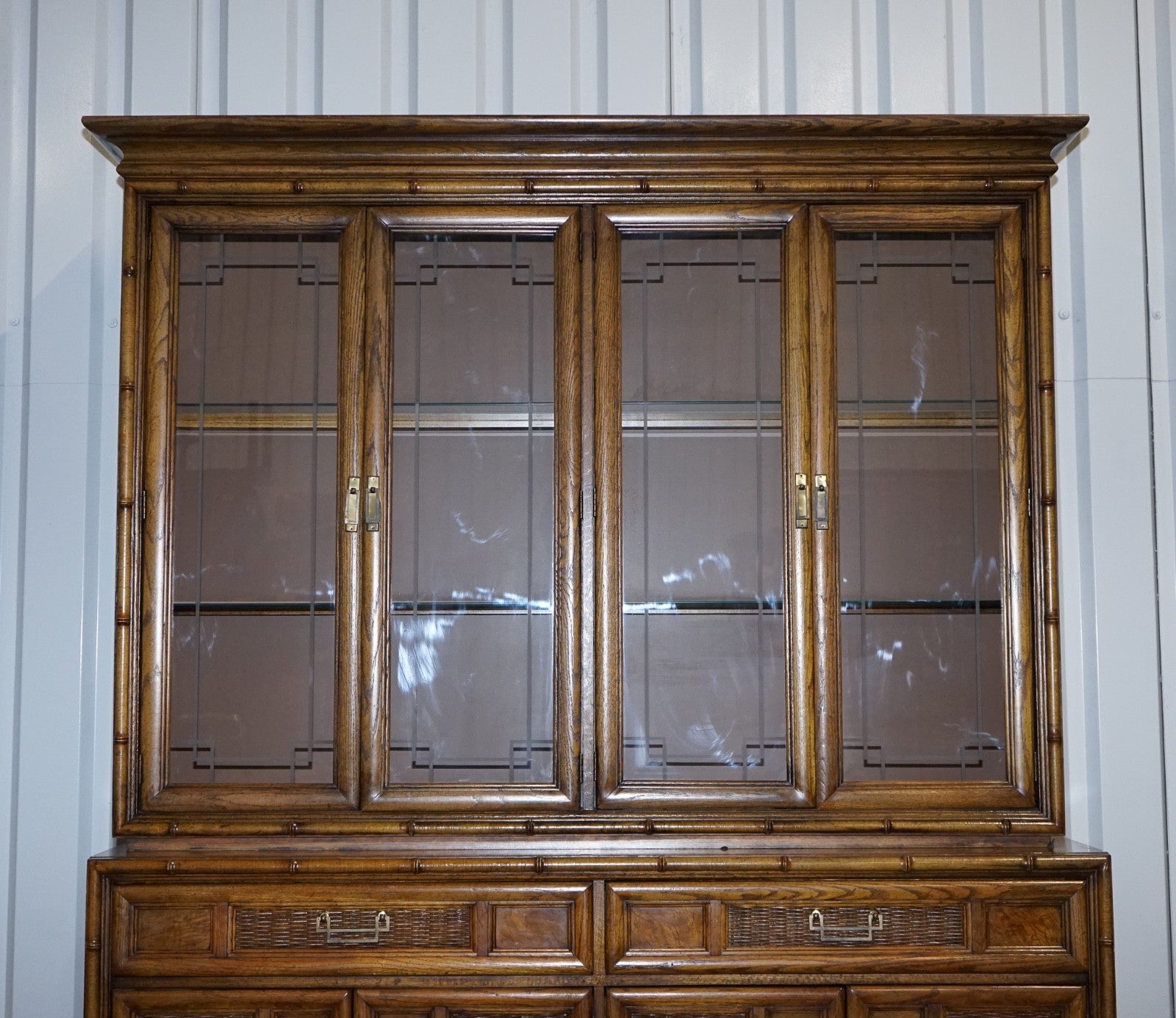 VINTAGE AMERICAN FAUX BAMBOO STYLE DISPLAY CABINET BOOKCASE BY BURLINGTON