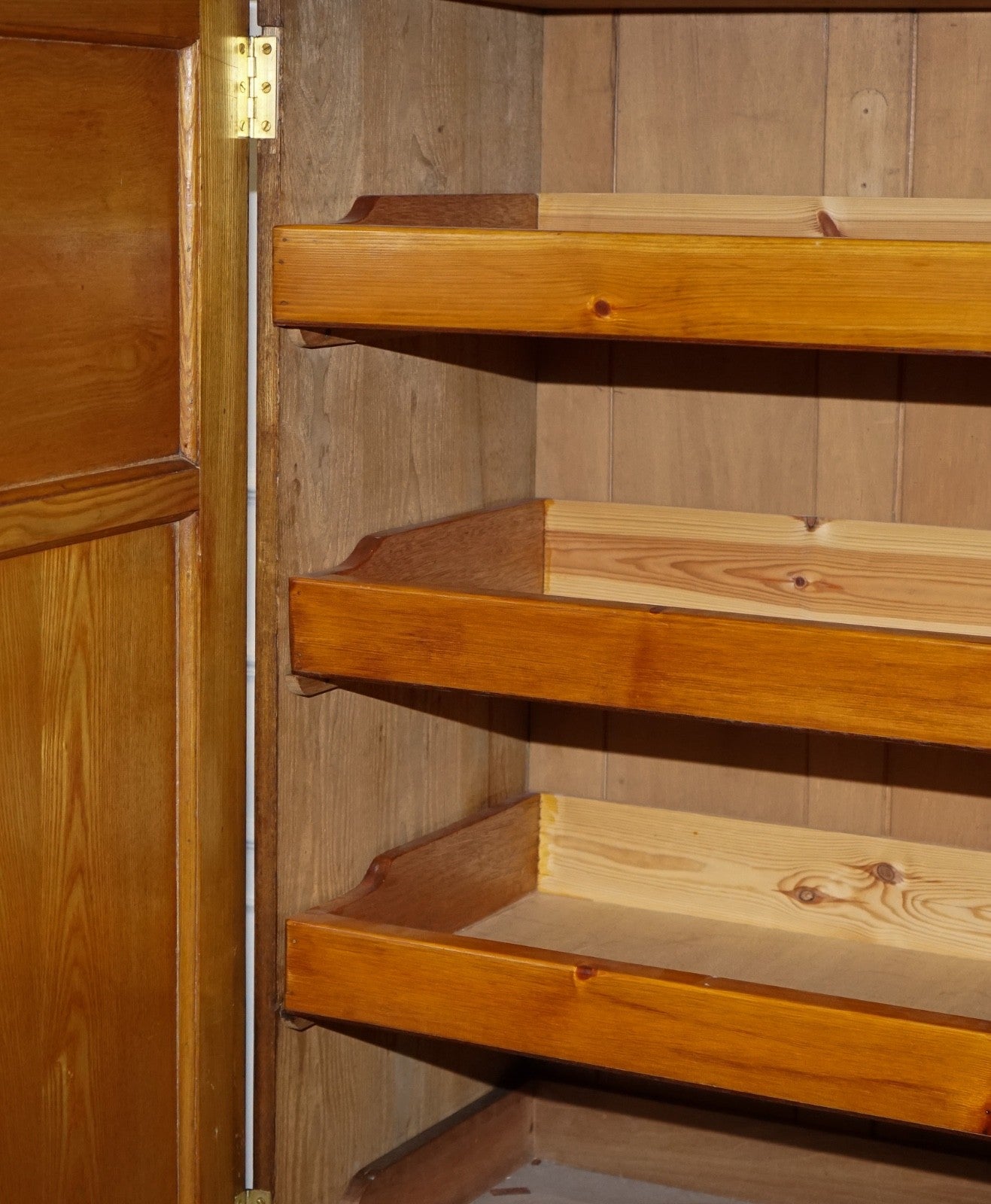 ANTIQUE VICTORIAN ENGLISH OAK LINEN PRESS WARDROBE WITH FOUR DRAWERS