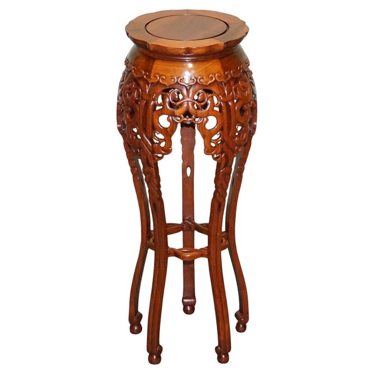 CHINESE HARDWOOD PLANT STAND WITH PIERCED DESIGN & CABRIOLE LEGS