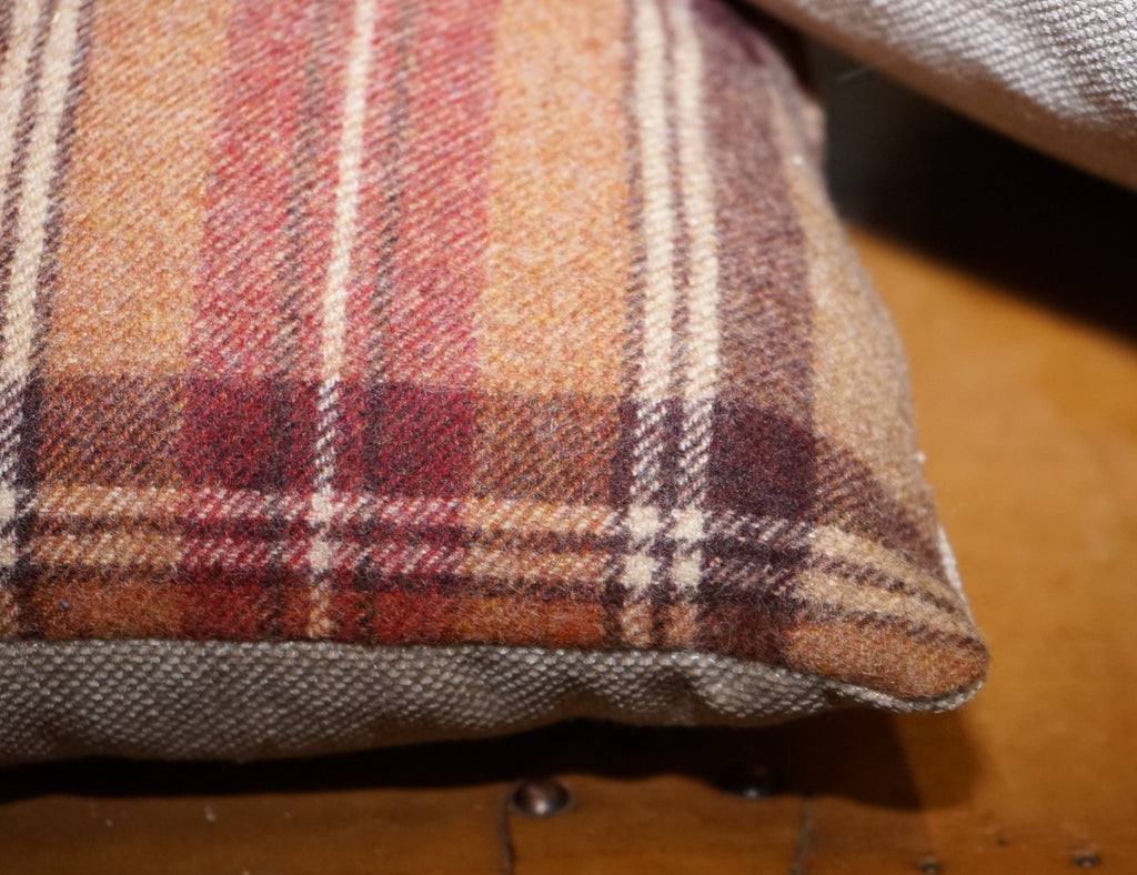 VINTAGE PAIR OF CLASSIC BALMORAL FIRED EARTH WOOL SCATTER CUSHIONS