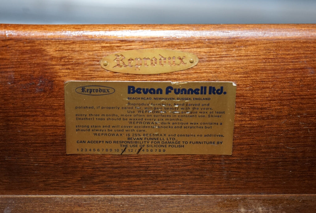 BEVAN FUNNEL GEORGIAN STYLE DISPLAY CABINET BOOKCASE GLASS SHELVES AND LIGHTS