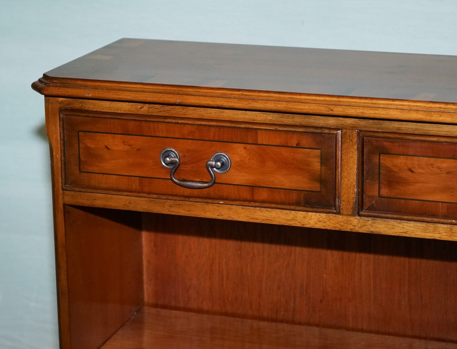 VINTAGE BURR YEW WOOD OPEN DWARF LIBRARY BOOKCASE WiTH TWO DRAWERS