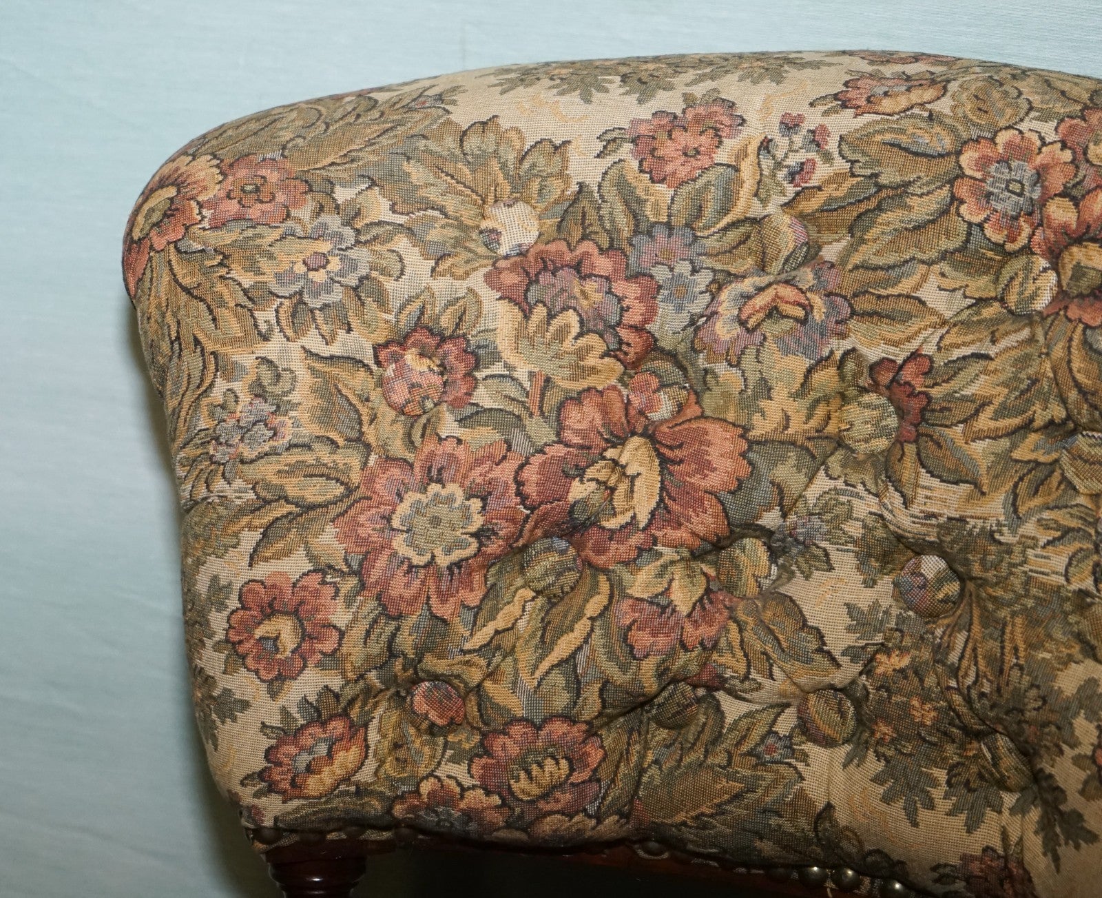 ANTIQUE VICTORIAN TAPESTRY NURSING CHAIR WITH FLORAL FLOWER DESIGN