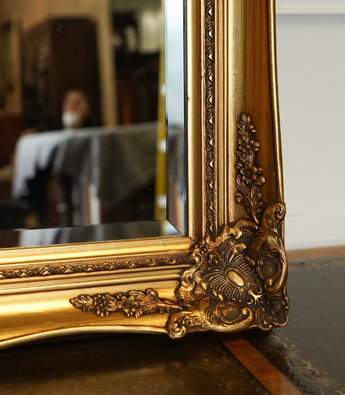 LARGE FRENCH CLASSIC GOLDEN ORNATE WALL REGAL MIRROR 138 X 77 CM