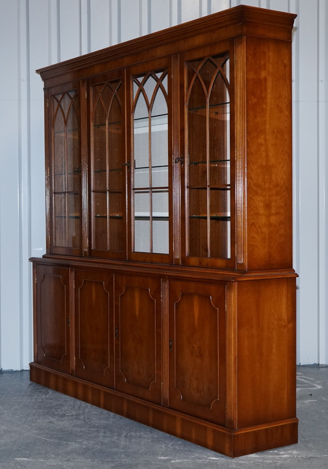 ANTIQUE GEORGIAN STYLE YEW WOOD FOUR DOOR DISPLAY CABINET BOOKCASE