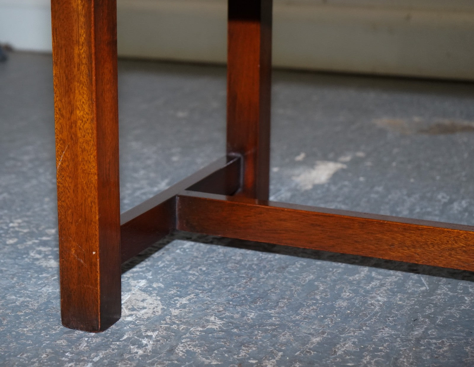 RESTORED VINTAGE HARRODS REH KENNEDY MILiTARY CAMPAIGN COFFEE TABLE