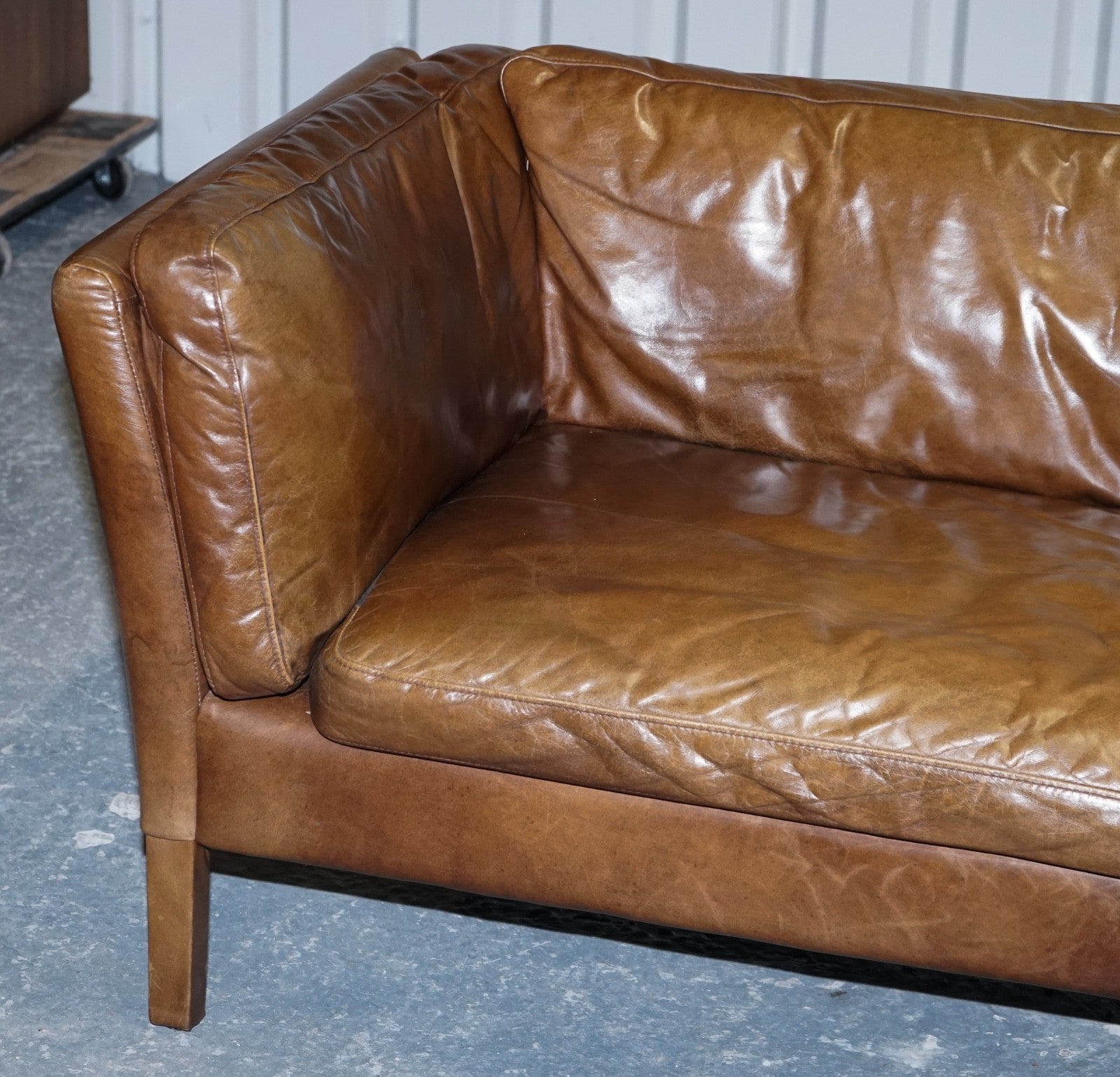 LARGE COMFORTABLE HALO GROUCHO BROWN LEATHER THREE SEATER SOFA