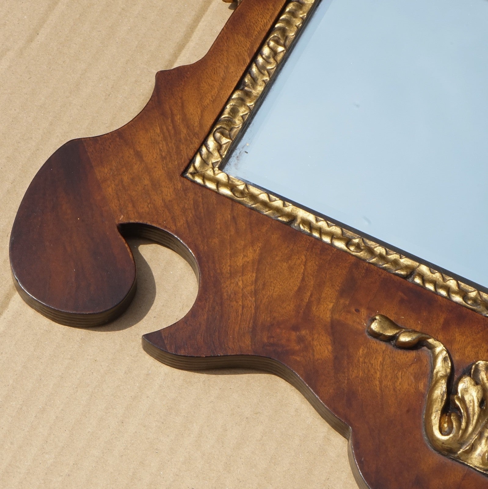ANTIQUE WALNUT GEORGIAN STYLE HAND CARVED AND PARCEL GILDED WALL MIRROR