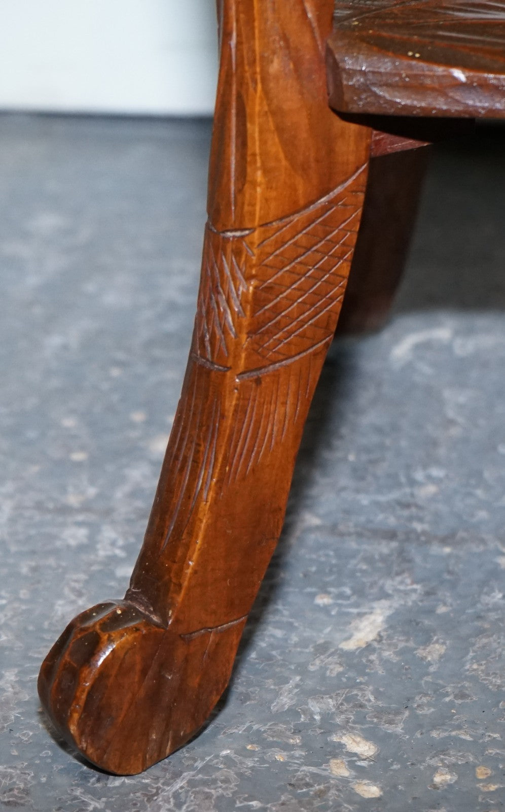 RESTORED 19TH CENTURY LIBERTYS LONDON HAND CARVED OCCASIONAL SIDE END LAMP TABLE