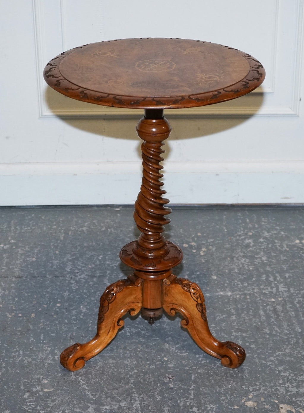 ANTIQUE MARQUETRY BURR WALNUT PEDESTAL SIDE END TABLE WITH CARVED & TURNED BASE