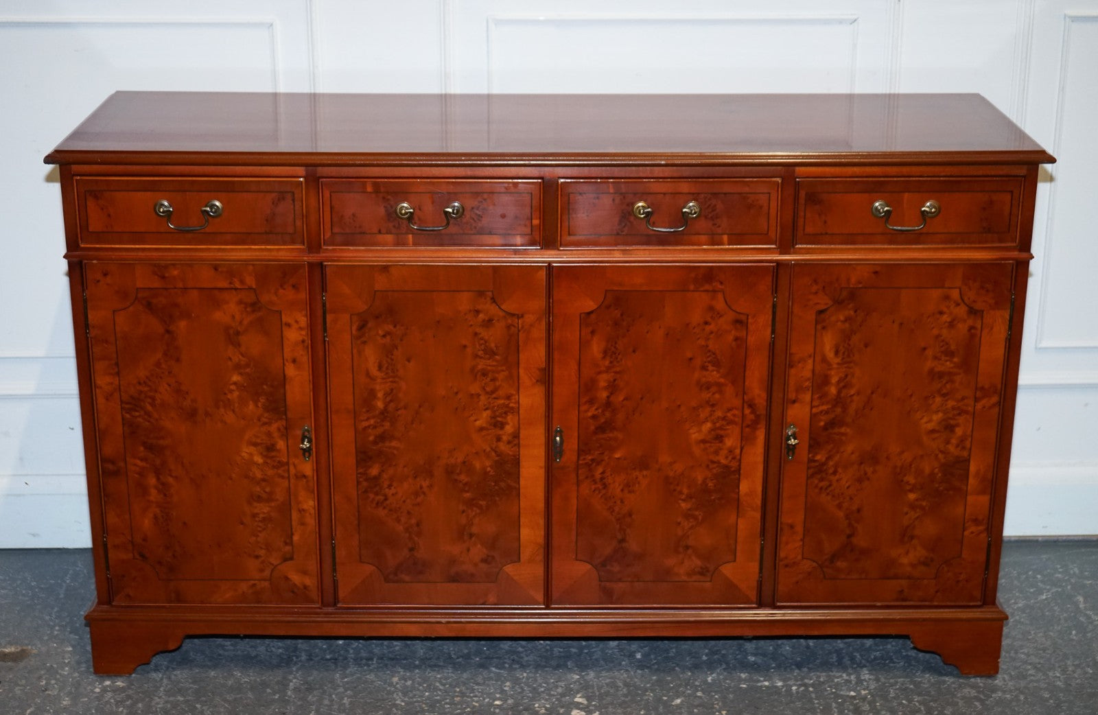 VINTAGE BURR YEW WOOD SIDEBOARD WITH FOUR CUPBOARDS & DRAWERS