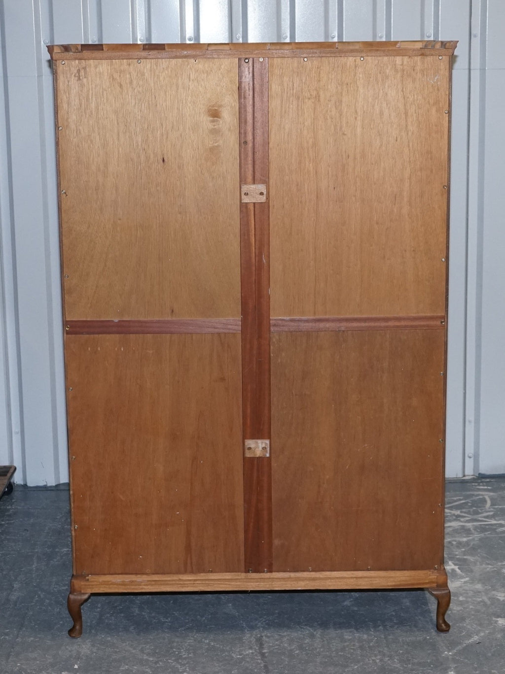 STUNNING 1920'S ENGLISH WALNUT ART DECO DOUBLE WARDROBE QUEEN ANNE LEGS