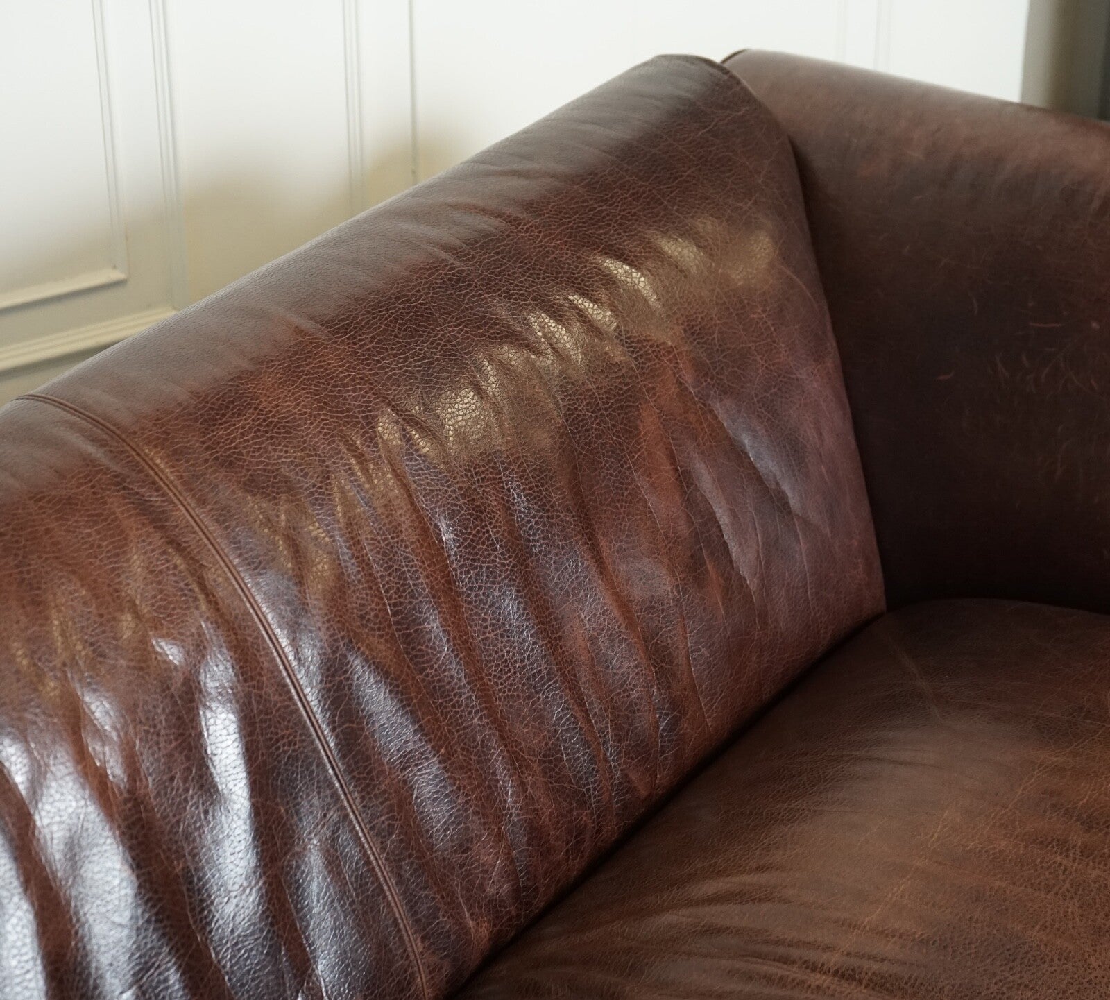 STUNNING FISHPOOLS HERITAGE BROWN LEATHER 2 TO 3 SEATER SOFA