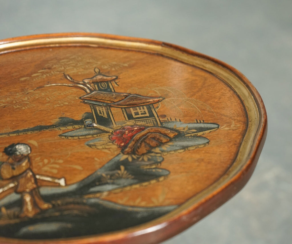 VINTAGE ORIENTAL CHINOISERIE  EBONISED HAND PAINTED PEDESTAL SIDE END LAMP TABLE