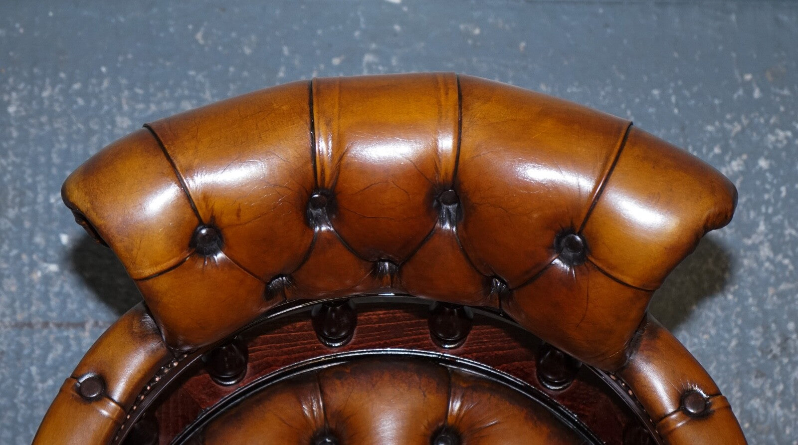 FULLY RESTORED CIGAR BROWN LEATHER CHESTERFIELD CAPTAINS OFFICE SWIVEL ARMCHAIR