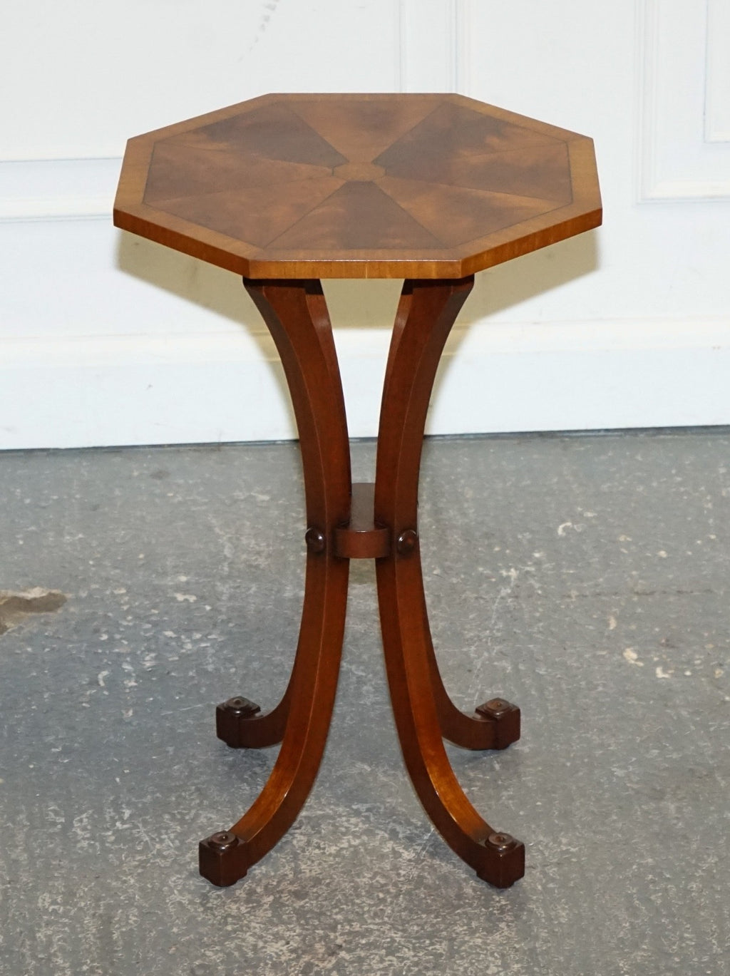 FINE VINTAGE ART DECO STYLE OCTAGONAL SIDE END WINE TABLE