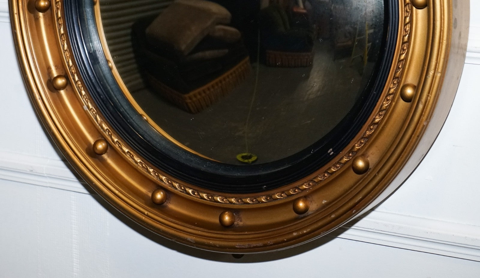 ANTIQUE 1920'S BUTLERS CONVEX BLACK & GOLD GILT WOOD WALL MIRROR