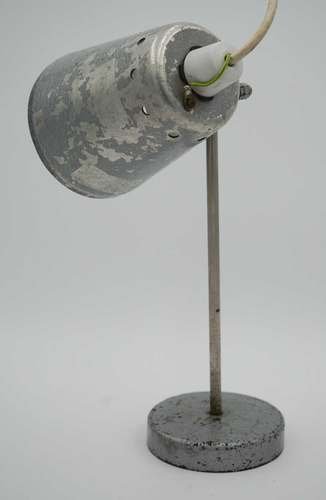 1940'S ENGLISH SALVAGED LABORATORY SCHOOL TABLE ADJUSTABLE LIGHT 005